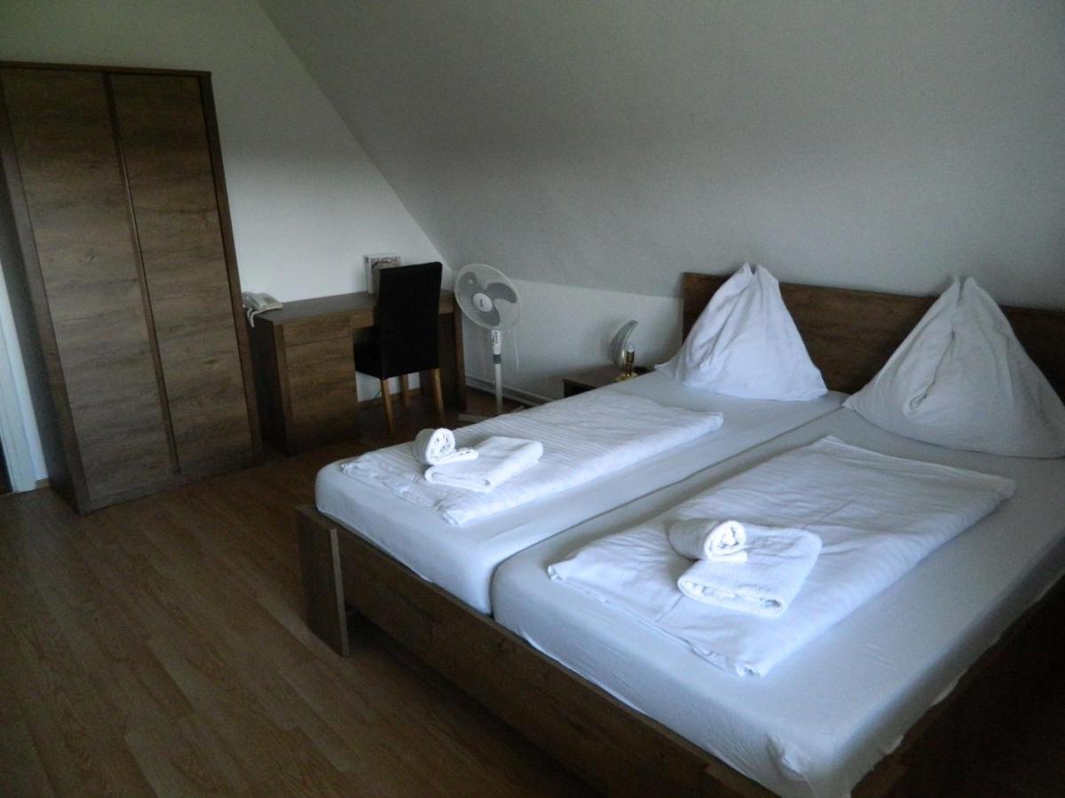 Hotel Familia ซามาร์ดี ภายนอก รูปภาพ